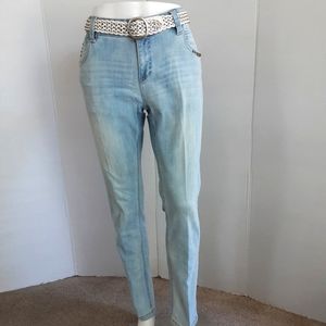 U.S. POLO ASSN. LIGHT WASH STUDDED STRAIGHT LEG JEANS SZ 13/14